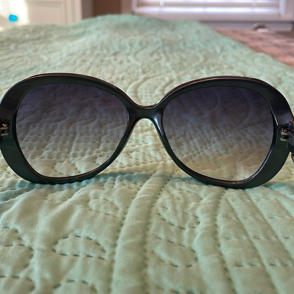 sunglasses - Picture 5 of 5